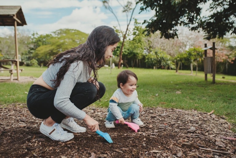 名人的育儿选择激发更健康的家庭生活方式